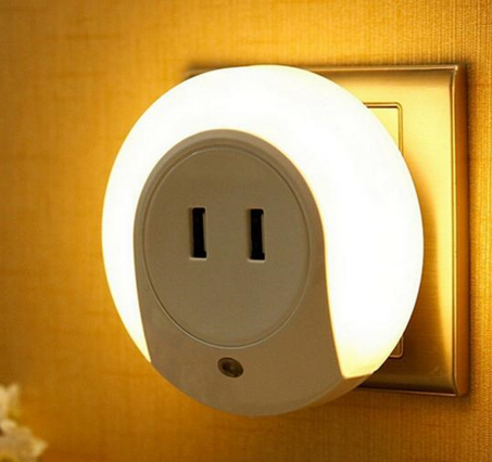 Smart Design LED NightLight with Light Sensor and Dual USB Wall Plate Charger - CALCUMART